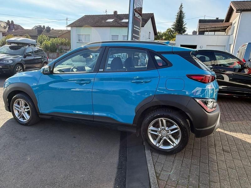 Gebraucht Hyundai Kona Select 120 PS (88 kW) 2021 Blau SUV