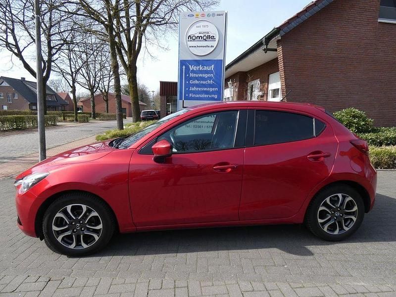 Gebraucht Mazda 2 Nakama 90 PS (66 kW) 2016 Rubin rot (metallic) Limousine