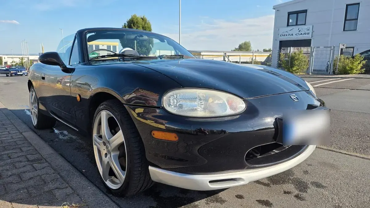 Gebraucht Mazda MX5 110 PS (80 kW) 2000 Schwarz Cabrio