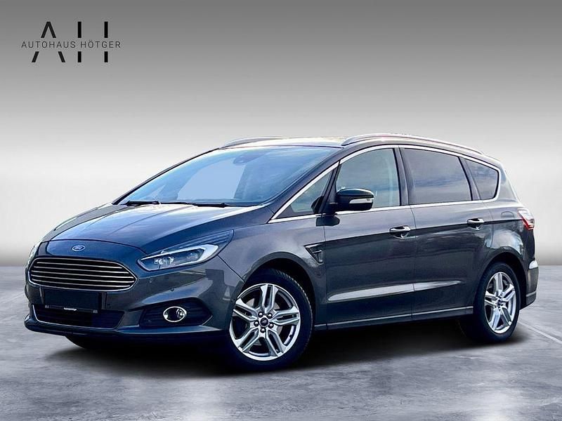 Gebraucht Ford S-MAX Titanium 150 PS (110 kW) 2018 Grau Van / Kleinbus