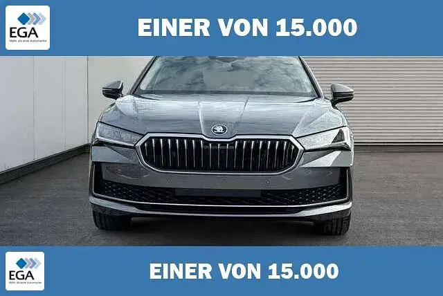 Neu Skoda Superb Selection 150 PS (110 kW) 2026 Schwarz metallic Kombi