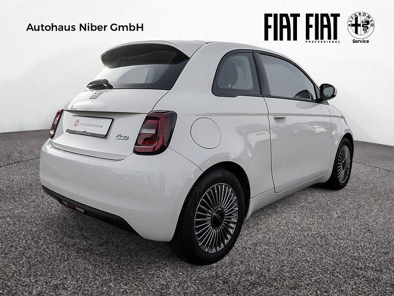 Gebraucht Fiat 500e 86 kW (118 PS) 2023 Weiß