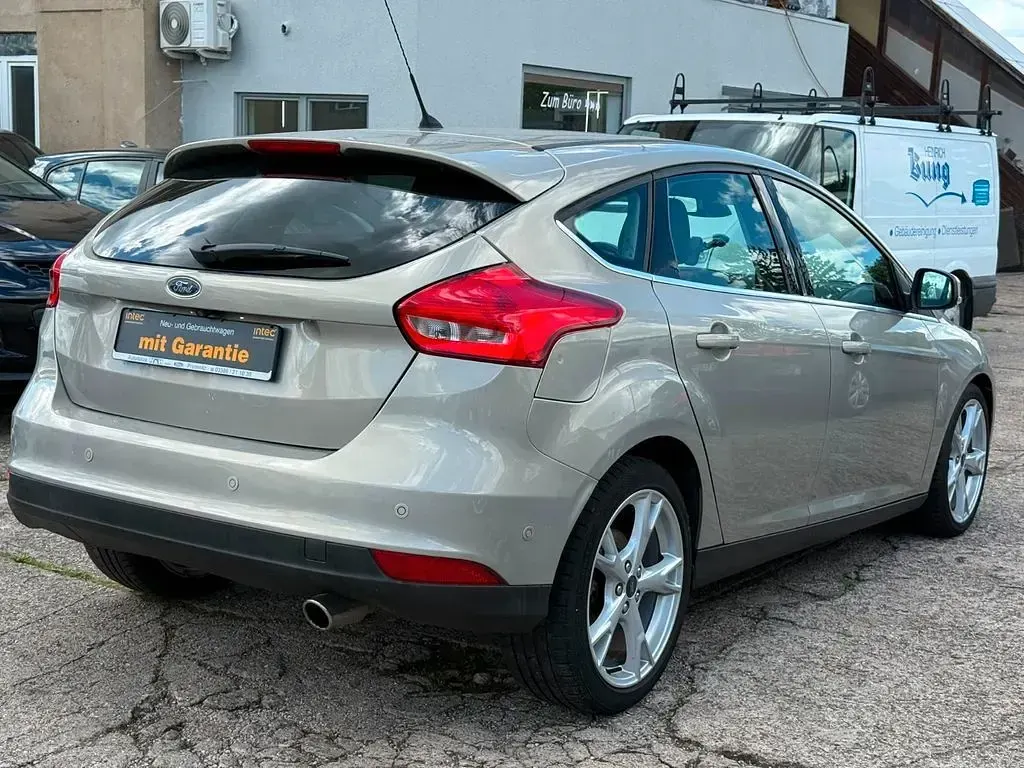 Gebraucht Ford Focus Titanium 182 PS (133 kW) 2015 Silber Limousine