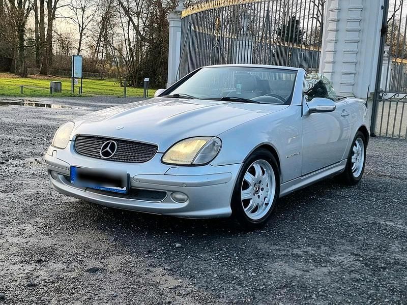 Silber Gebraucht 2001 Mercedes SLK200 Cabrio | 2.400 € (Guter Preis) - Bild 1/4