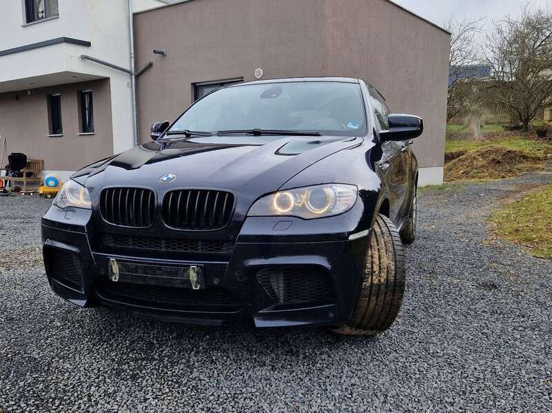 Schwarz Gebraucht 2011 BMW X6 M SUV | 23.000 € (Guter Preis) - Bild 1/4