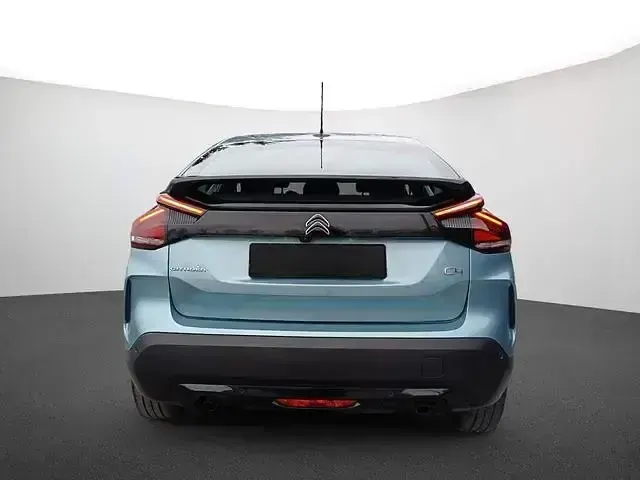 Gebraucht Citroën C4 Feel 131 PS (96 kW) 2024 Blau SUV