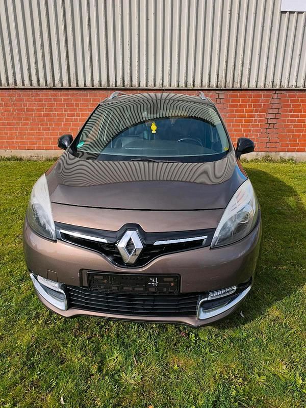 Gebraucht Renault Scénic III 131 PS (96 kW) 2013 Braun Van / Kleinbus