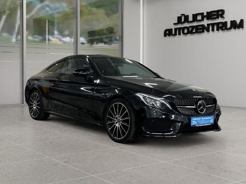 Schwarz Gebraucht 2018 Mercedes C250 AMG line Coupé | 28.490 € (Fairer Preis) - Bild 1/4