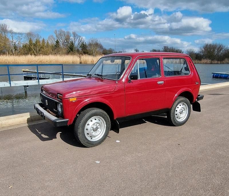 Gebraucht Lada niva 76 PS (55 kW) 1990 Rot SUV