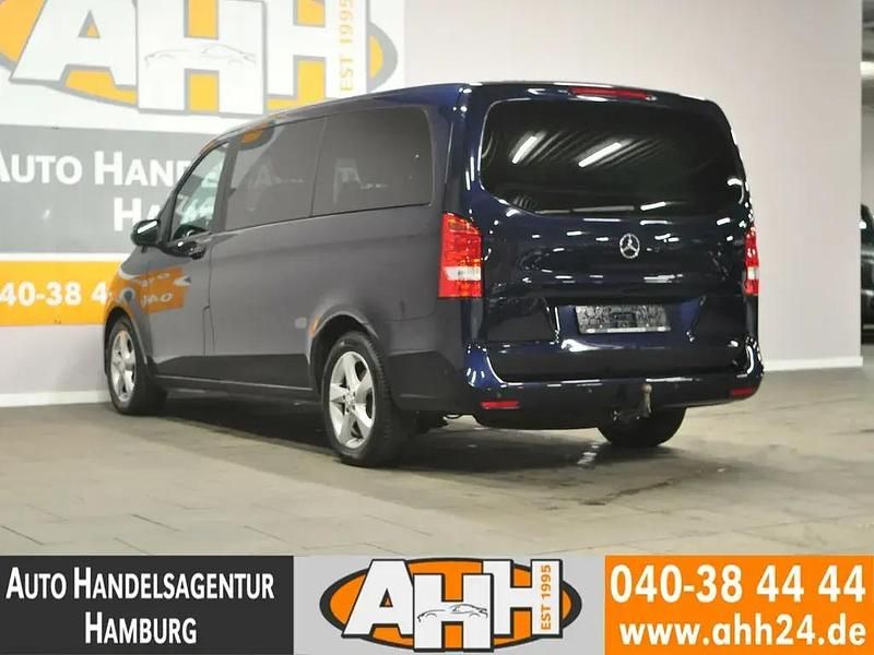 Gebraucht Mercedes V220 Edition 163 PS (119 kW) 2015 Cavansitblau metallic Van / Kleinbus