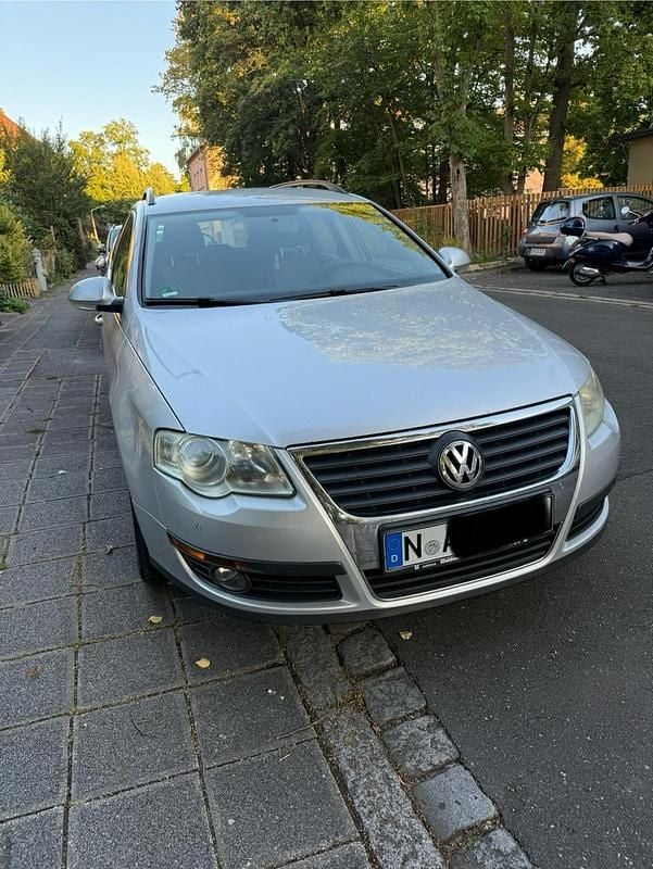 Silber Gebraucht 2008 VW Passat Kombi | 2.700 € (Guter Preis) - Bild 1/4