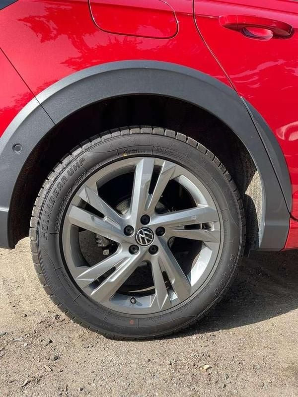 Gebraucht VW Taigo R-line 150 PS (110 kW) 2022 Rot SUV