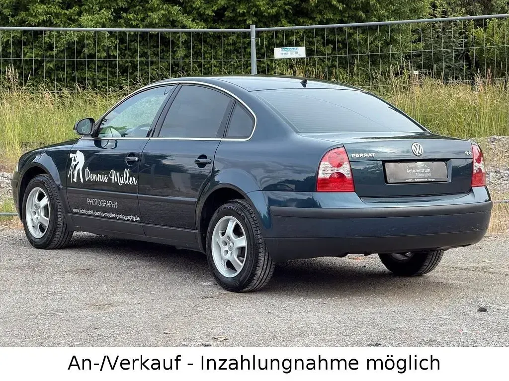 Gebraucht VW Passat 116 PS (85 kW) 2010 Blau Limousine