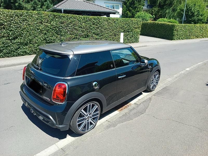 Schwarz Gebraucht 2023 Mini Cooper S Kleinwagen | 26.500 € (Guter Preis) - Bild 1/4