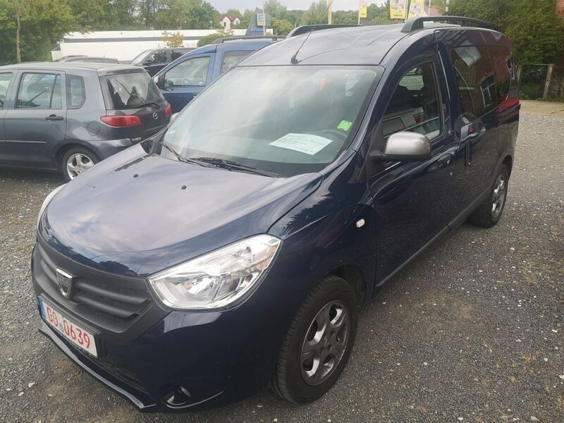 Blau Gebraucht 2015 Dacia Dokker Lauréate Van | 8.200 € (Fairer Preis) - Bild 1/4