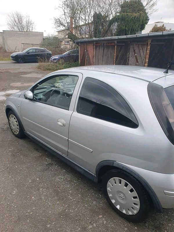Gebraucht Opel Corsa 60 PS (44 kW) 2005 Silber Kleinwagen