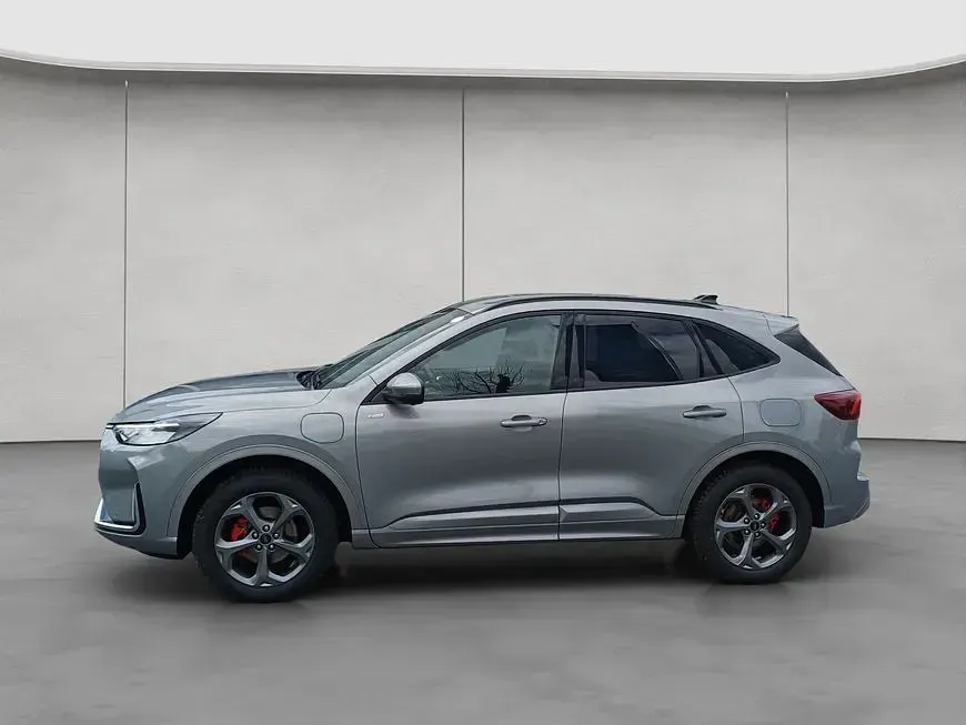 Neu Ford Kuga ST-Line X 152 PS (111 kW) 2026 Solar silver metallic SUV