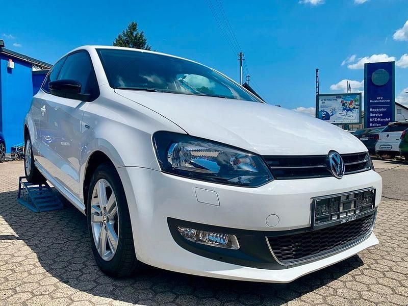 Weiß Gebraucht 2012 VW Polo Match Kleinwagen | 9.490 € (Etwas zu teuer) - Bild 1/4
