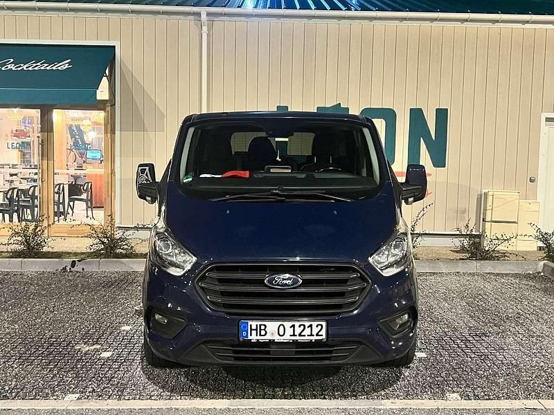 Gebraucht Ford Tourneo Trend 131 PS (96 kW) 2018 Blau Kombi