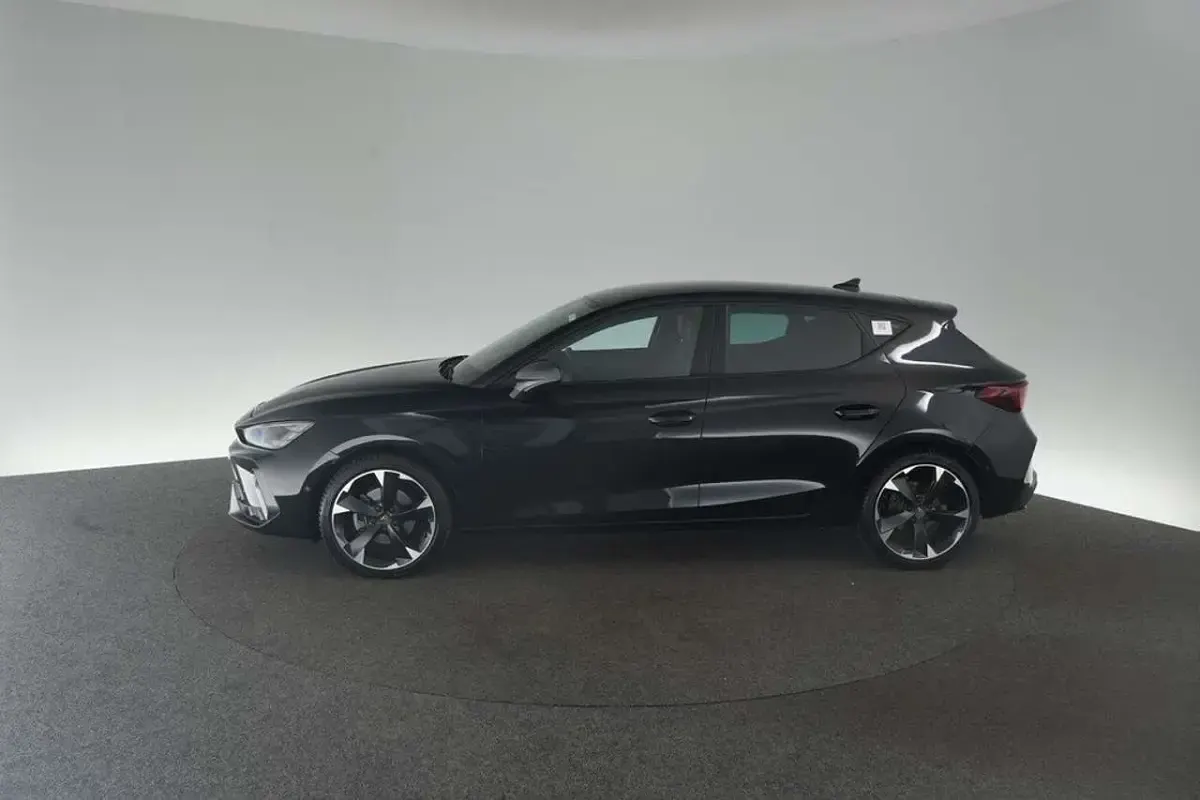 Gebraucht Cupra Leon 150 PS (110 kW) 2025 Schwarz Limousine