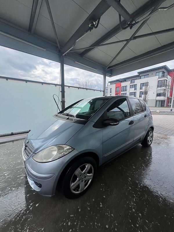 Gebraucht Mercedes A150 95 PS (69 kW) 2007 Silber Kleinwagen
