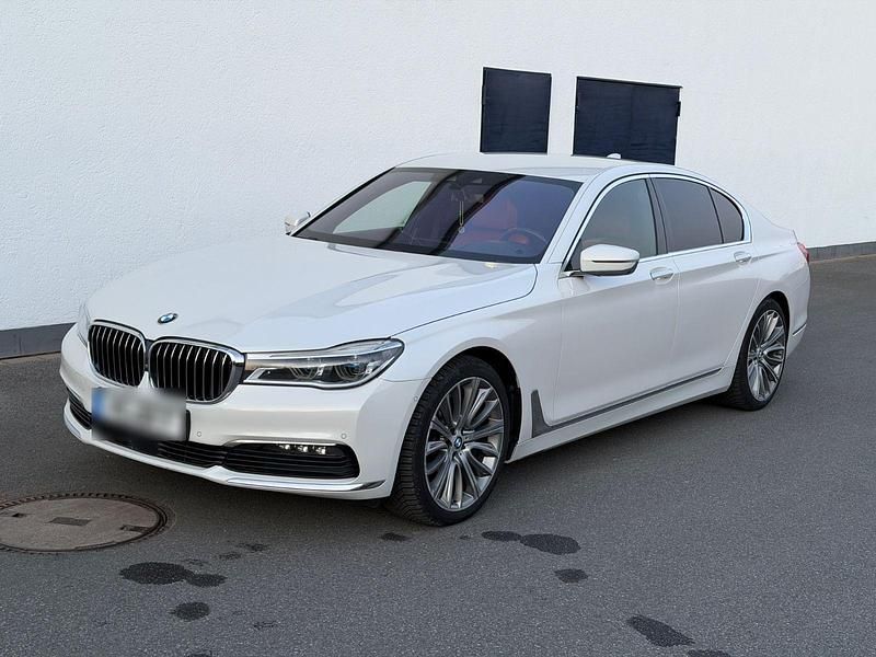 Second-hand BMW 750 Performance 400 CP (294 kW) 2017 Alb Berlinǎ