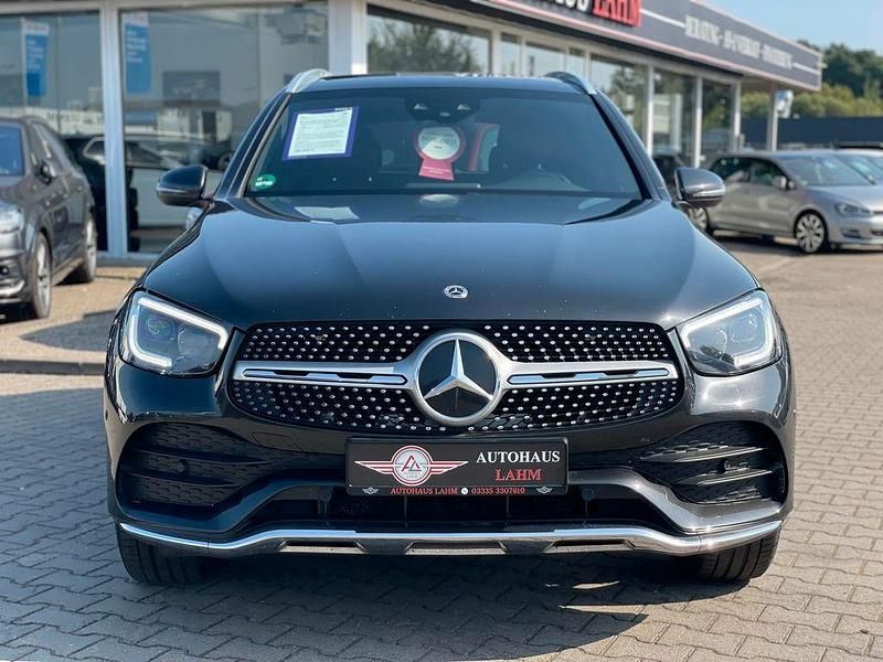 Gebraucht Mercedes GLC300 AMG 245 PS (180 kW) 2020 Grün SUV