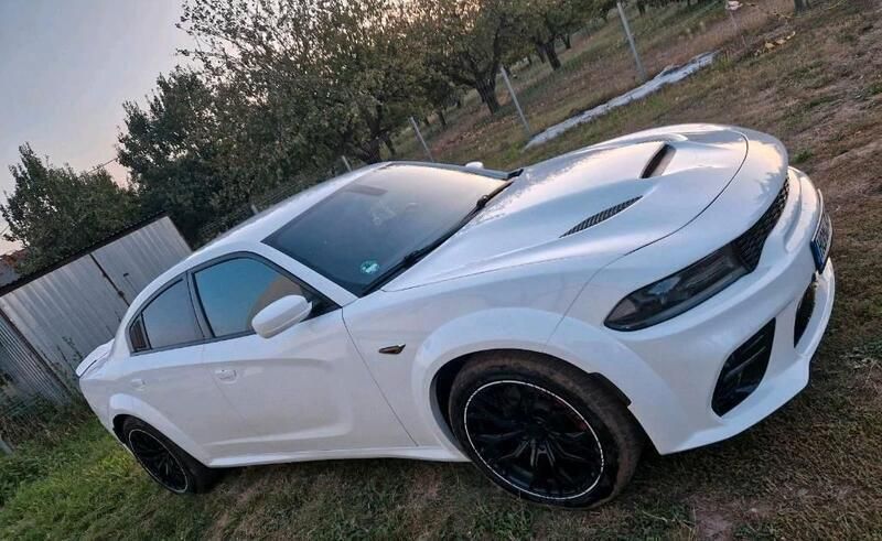 Weiß Gebraucht 2016 Dodge Charger Limousine | 30.797 € - Bild 1/4