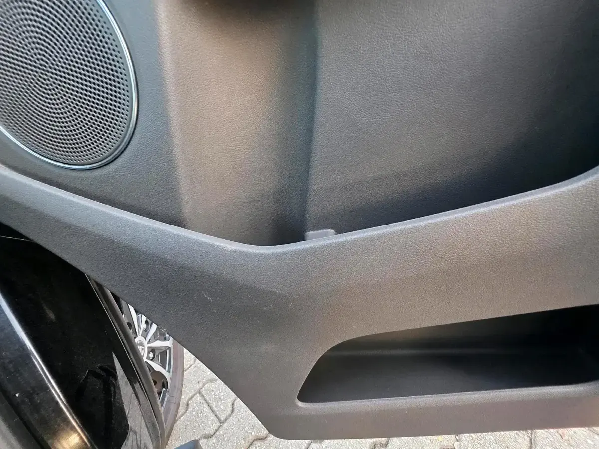 Gebraucht Ford Tourneo 185 PS (136 kW) 2021 Schwarz Van / Kleinbus
