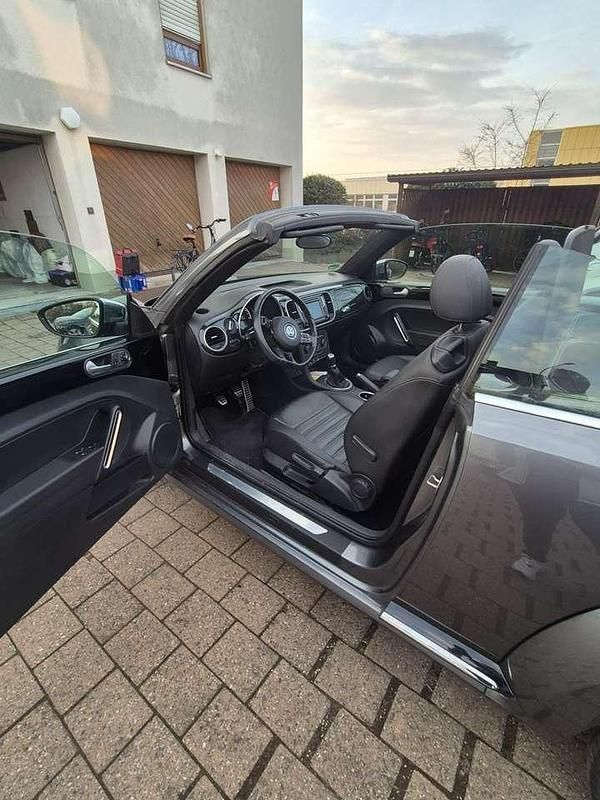 Gebraucht VW Beetle 150 PS (110 kW) 2016 Grau Kleinwagen