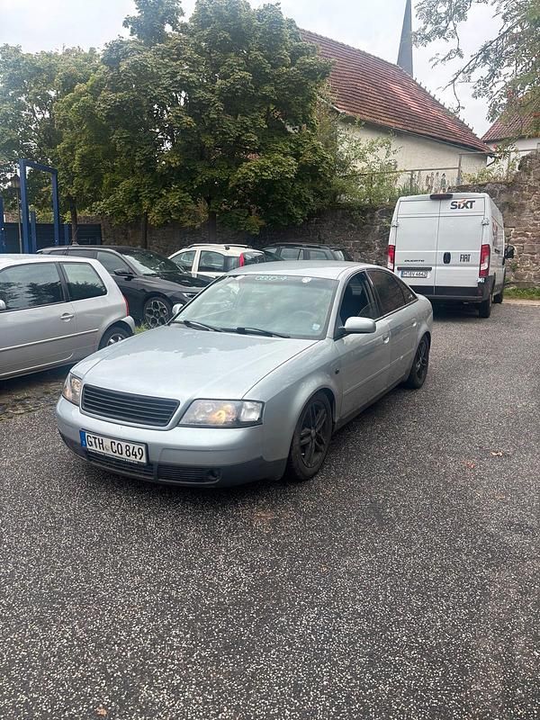 Silber Gebraucht 2000 Audi A6 Limousine | 800 € (Superpreis) - Bild 1/4