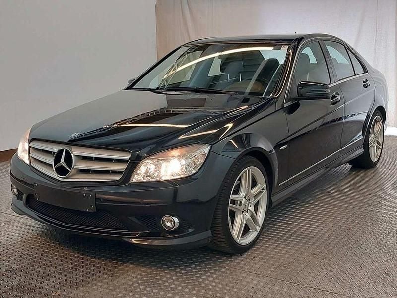 Schwarz Gebraucht 2009 Mercedes C180 AMG line Limousine | 8.999 € (Fairer Preis) - Bild 1/4