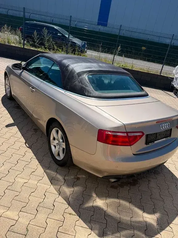 Gebraucht Audi A5 Cabriolet 160 PS (117 kW) 2010 Gold Cabrio