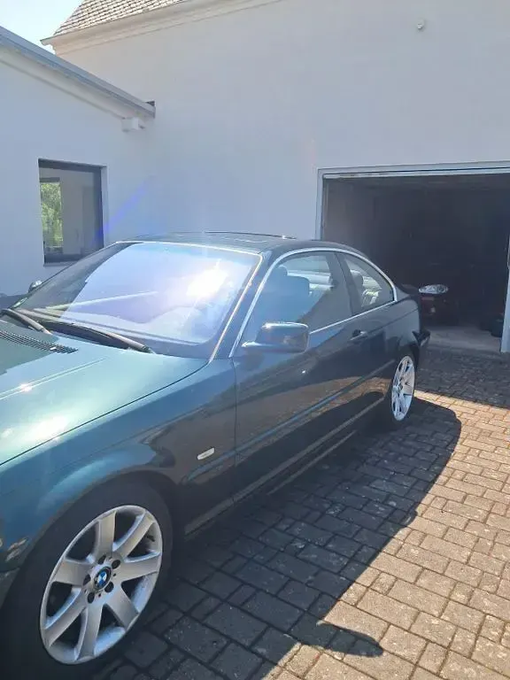 Gebraucht BMW 320 170 PS (125 kW) 2001 Grün Coupé