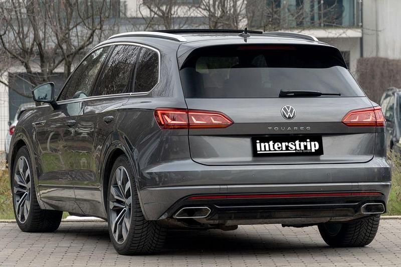 Gebraucht VW Touareg R-line 286 PS (210 kW) 2023 Grau SUV