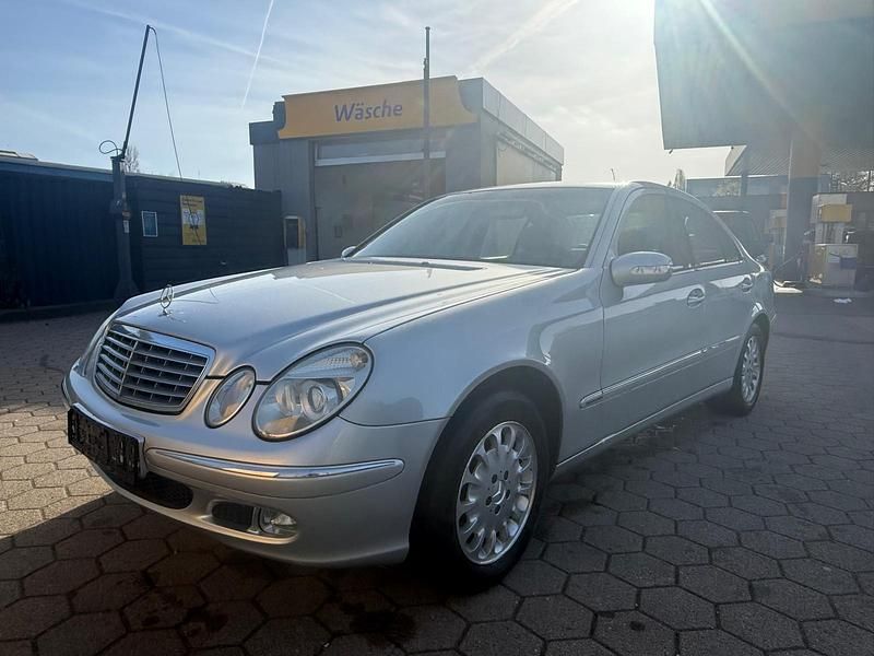 Occasion Mercedes E240 170 ch (125 kW) 2002 Argent Berline