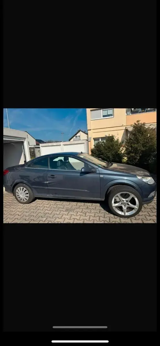 Gebraucht Opel Astra Cabriolet 116 PS (85 kW) 2008 Blau Cabrio