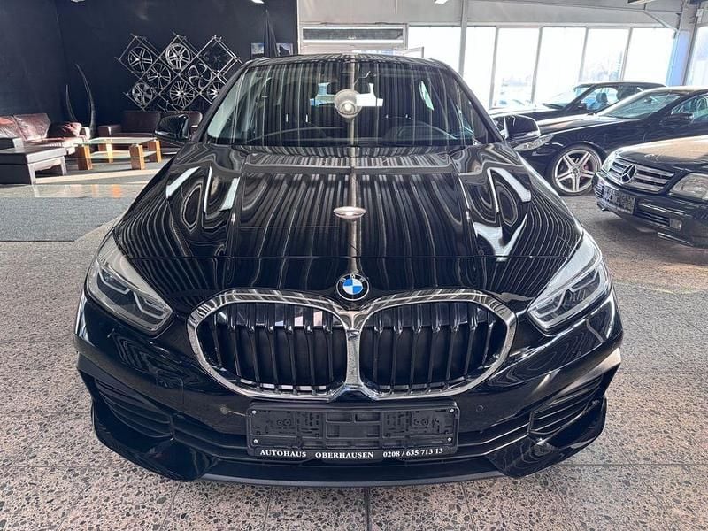Gebraucht BMW 118 Advantage 140 PS (102 kW) 2020 Schwarz Kleinwagen