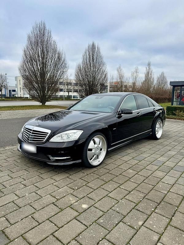 Gebraucht Mercedes S350 258 PS (189 kW) 2012 Schwarz Limousine