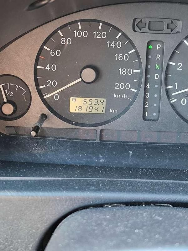 Blau Gebraucht 2003 Mitsubishi Space Star Comfort Edition Van / Kleinbus | 1.750 € (Fairer Preis) - Bild 1/4