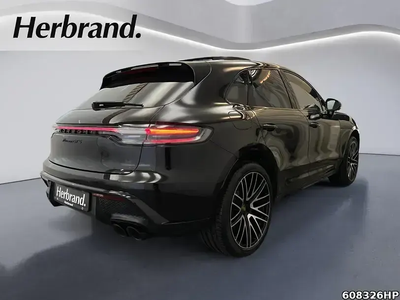 Gebraucht Porsche Macan GTS Sport 441 PS (324 kW) 2023 Tiefschwarzmetallic SUV
