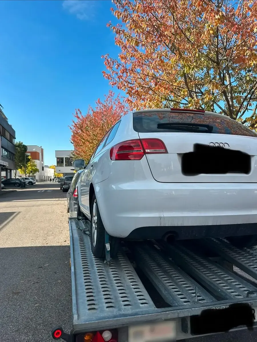 Gebraucht Audi A3 102 PS (75 kW) 2010 Weiß Kleinwagen