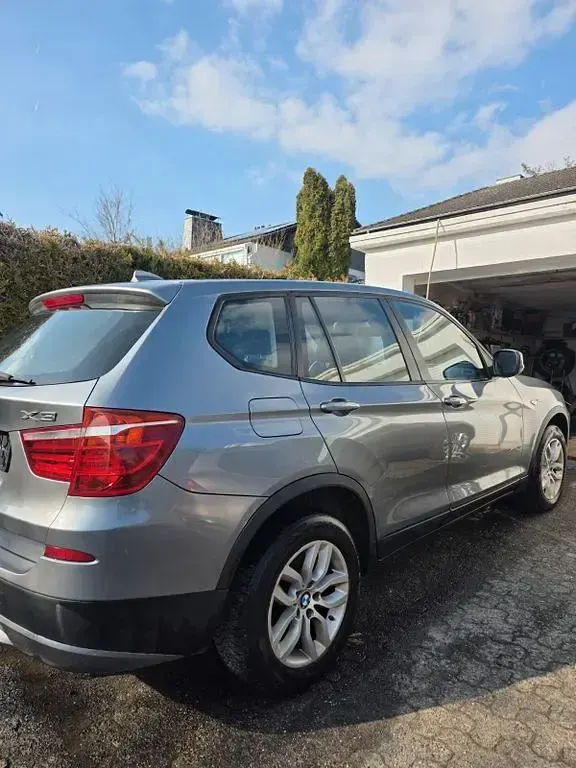 Gebraucht BMW X3 Performance 184 PS (135 kW) 2011 Grau SUV