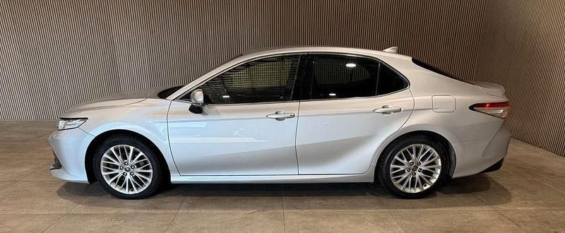 Gebraucht Toyota Camry 178 PS (130 kW) 2019 Silber Limousine