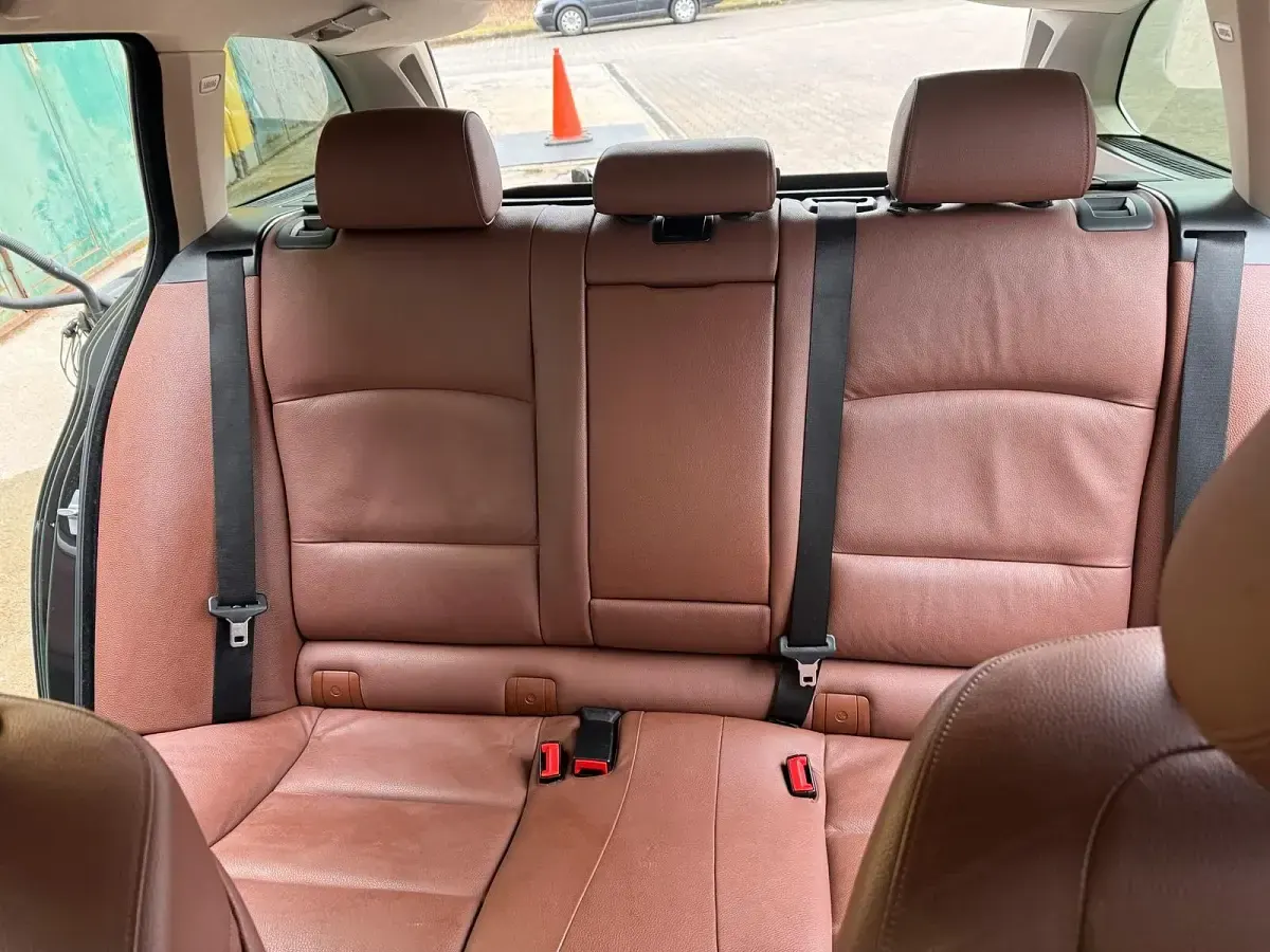 Gebraucht BMW 530 258 PS (189 kW) 2014 Kombi