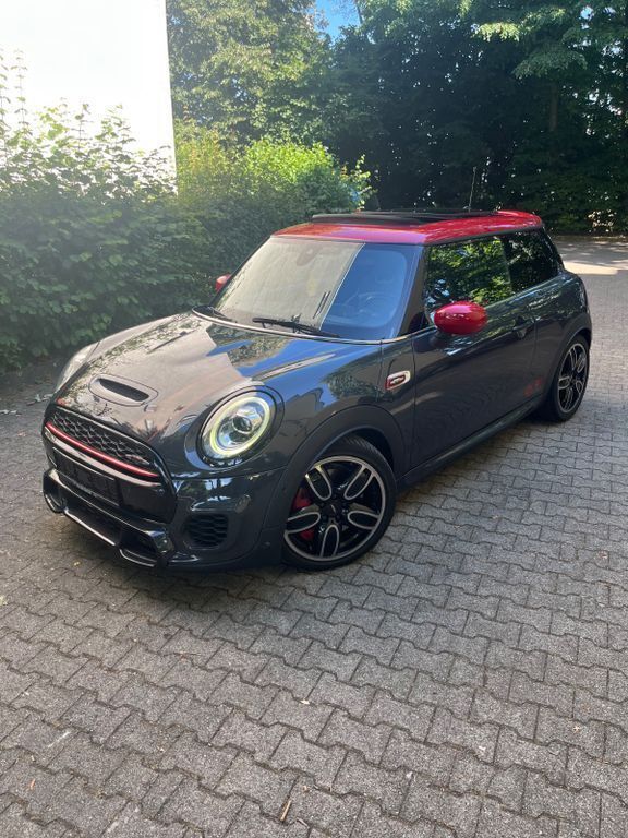 Grau Gebraucht 2019 Mini John Cooper Works Kleinwagen | 19.000 € (Guter Preis) - Bild 1/4