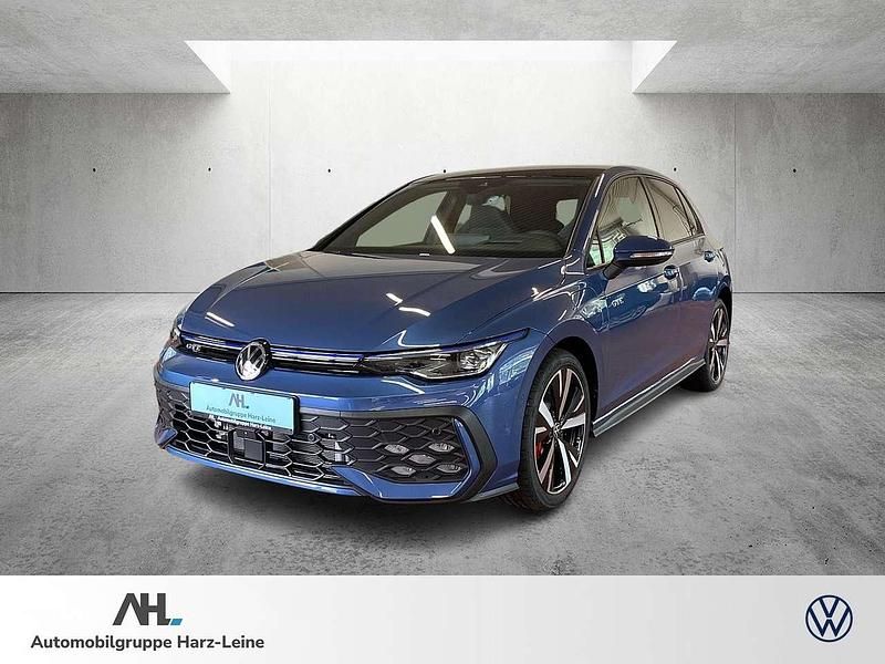 Anemonenblau metallic schwarz Gebraucht 2024 VW Golf VIII Business Limousine | 42.590 € (Guter Preis) - Bild 1/4