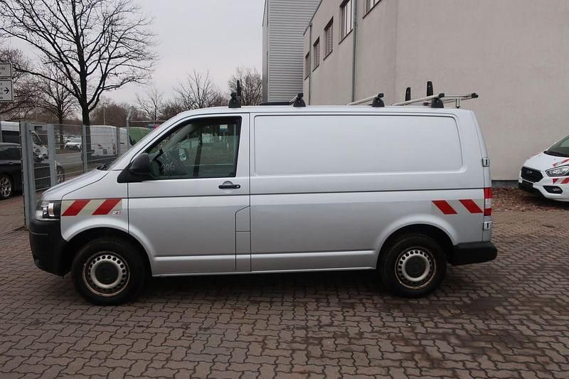 Gebraucht VW T5 140 PS (102 kW) 2014 Silber Van