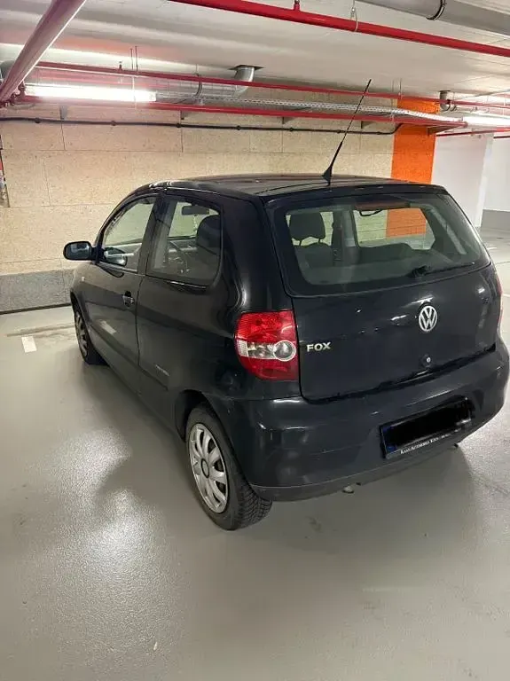 Gebraucht VW Fox Refresh 54 PS (39 kW) 2009 Schwarz Kleinwagen