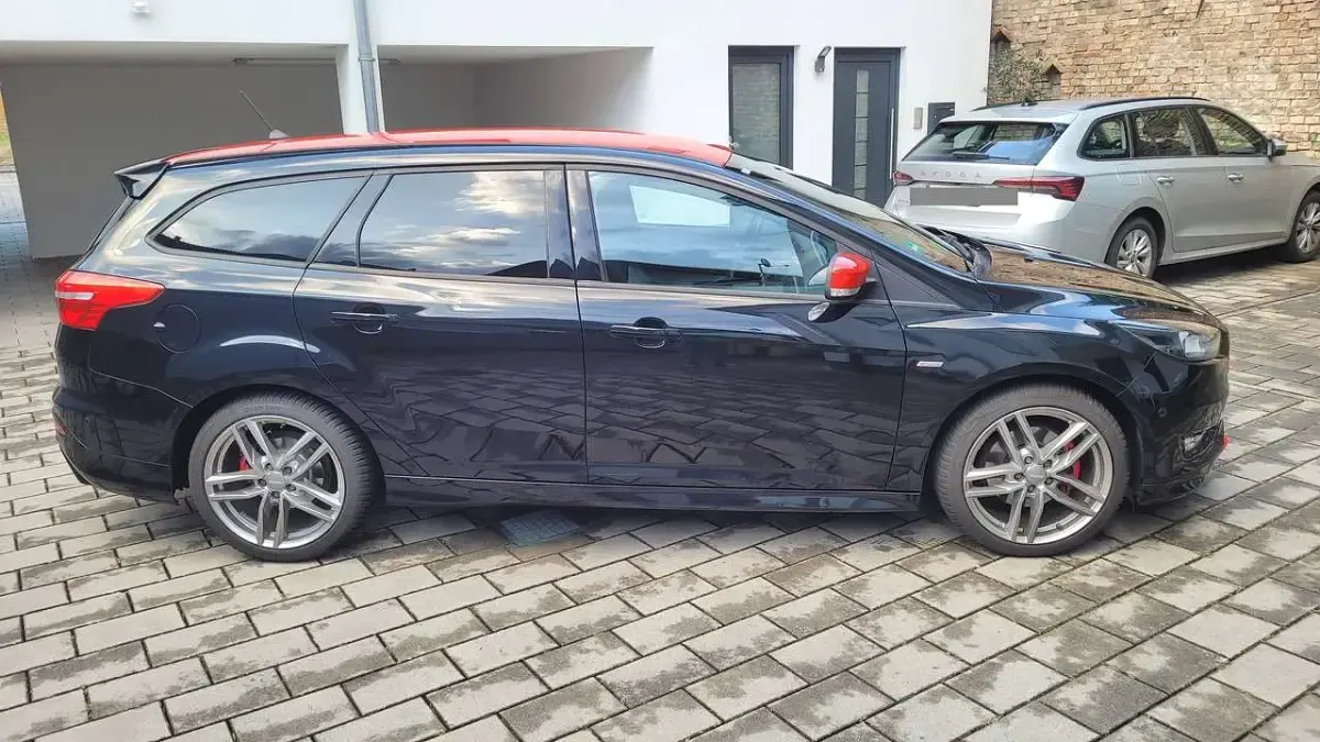 Gebraucht Ford Focus ST-Line 150 PS (110 kW) 2018 Schwarz Kombi